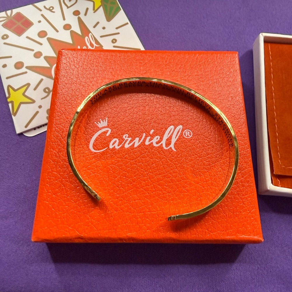 Carviell Gold Bangle Bracelet